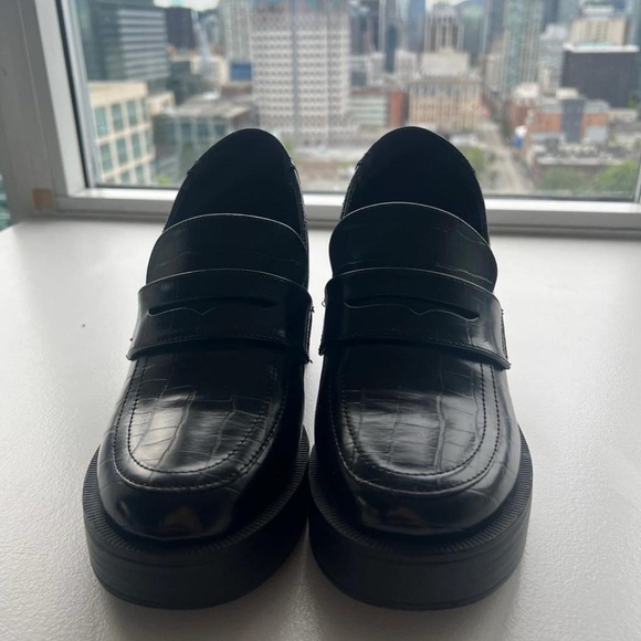 Vegan Leather Platform Heel Loafers - Picture 2 of 3